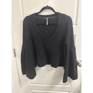 Free People Black Chunky Shaker Knit V-Neck Bell Sleeve Sweater Small OB672462